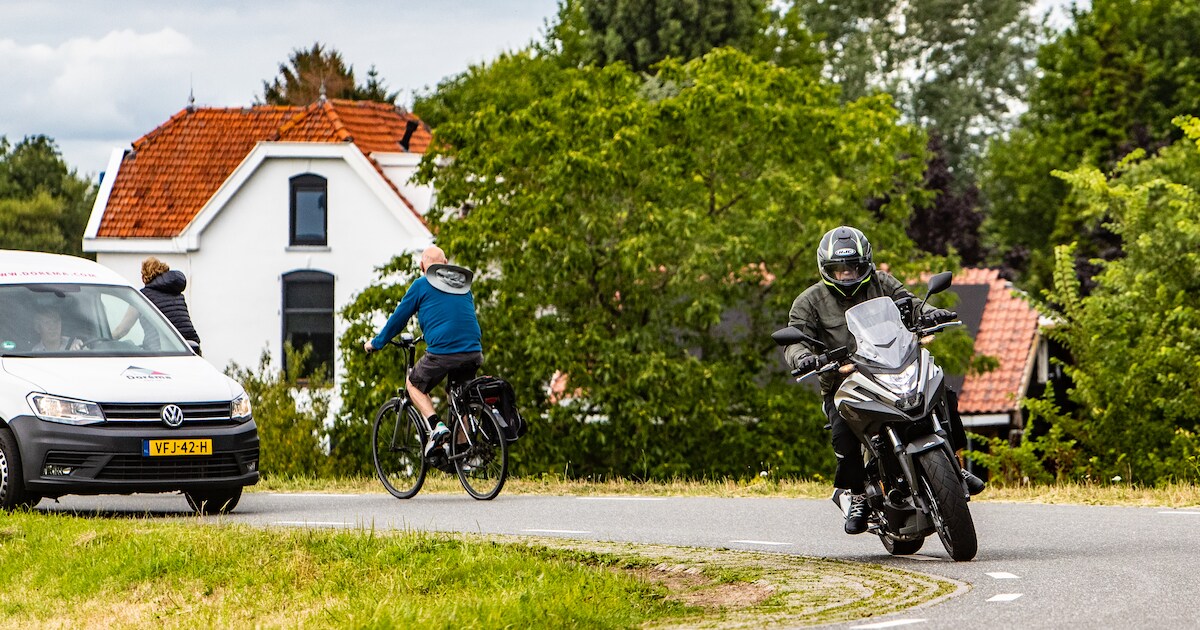 Gevaarlijke dijkweg in Terwolde wordt aangepakt, maar een fietspad? Dat ...