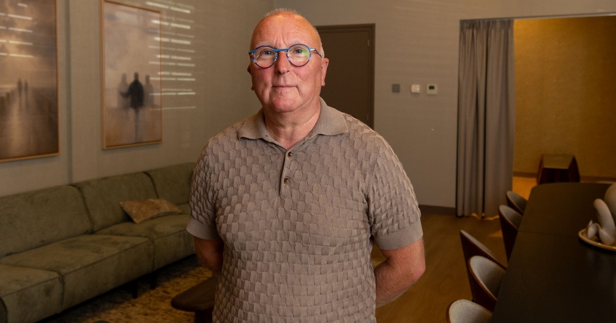 Klaas leidt de grootste vereniging van het dorp. En die gaat over de dood