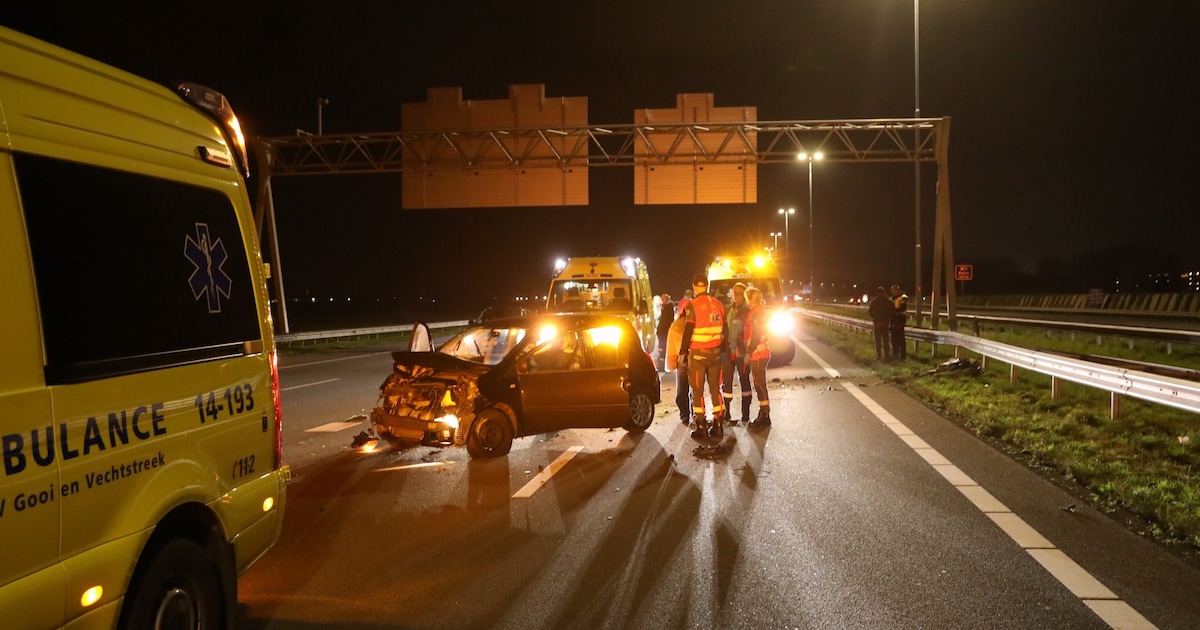A1 bij Baarn korte tijd dicht na ongeval met meerdere voertuigen