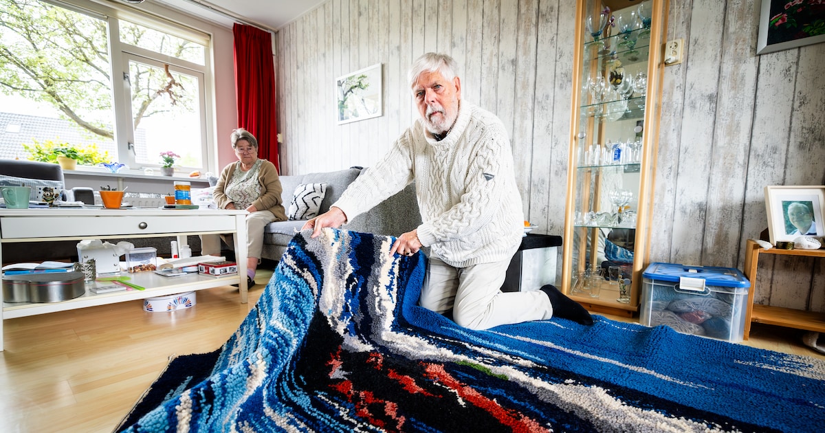 Drie jaar lang lag dit kleed in haar kamertje: Susan kon het karwei niet afmaken. Nu doet Paul deze 