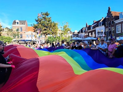 Amersfoort veilig voor LHBTQIA+’ers, maar: ‘Je bent wel voorzichtig waar in de stad je hand in hand 