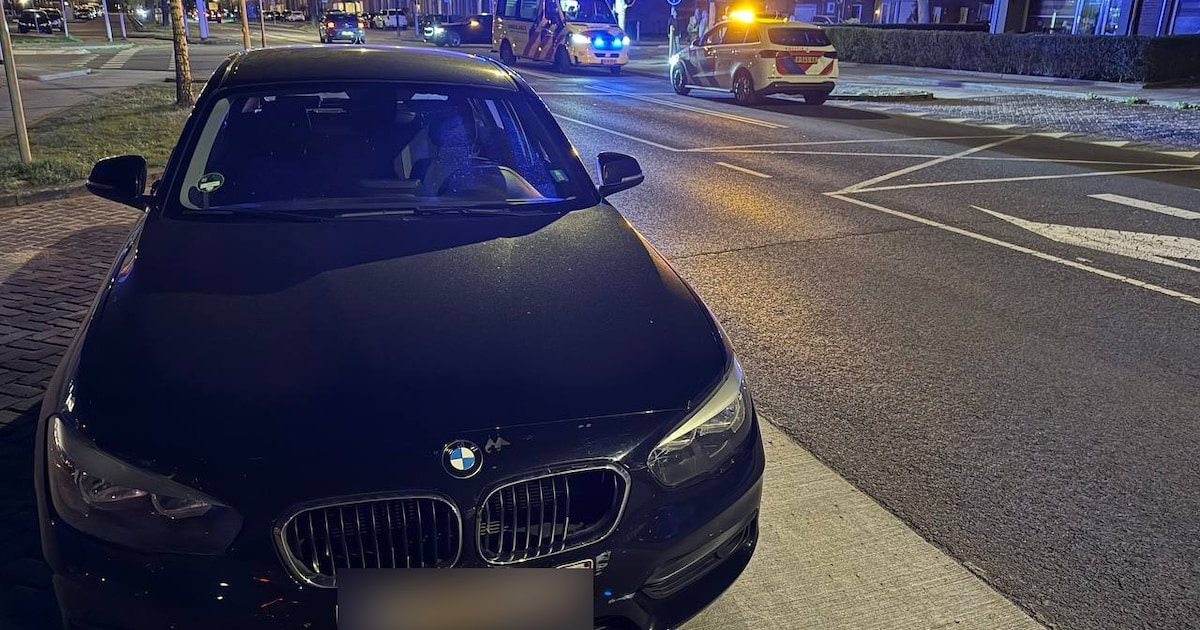 Fietser aangereden door auto op Ravenweg in Apeldoorn