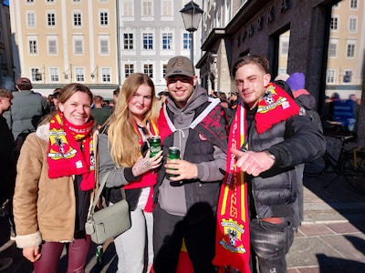 Speuren naar goedkope tickets en maandelijks een bedrag sparen: zo zorgen deze supporters van GA Eag