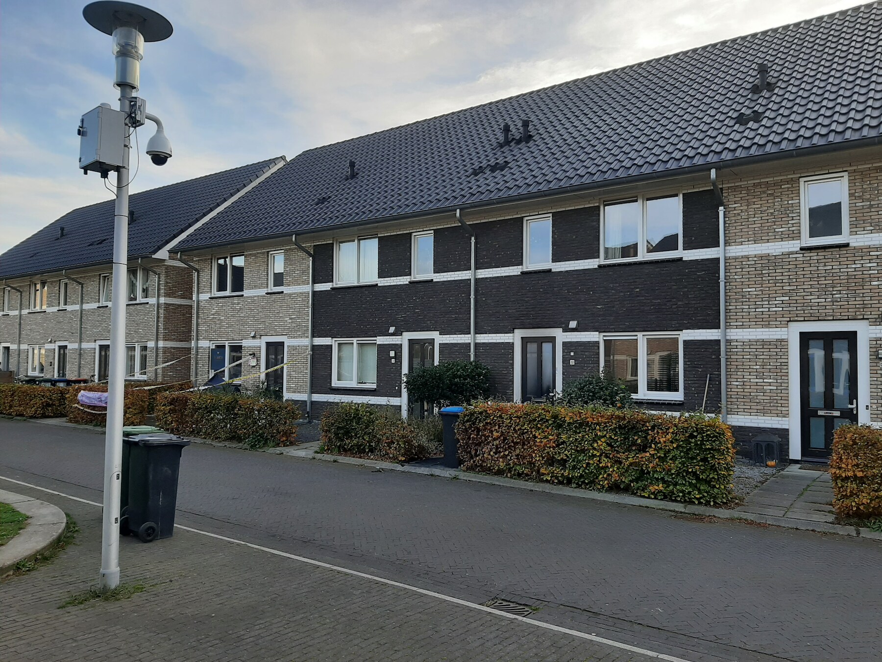 Deze camera houdt vanaf vandaag een oogje in het zeil aan de Valetastraat.