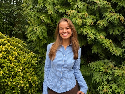 Marlou (19) zit in de jongerenraad van Hooglanderveen: ‘Er mist een plek om samen te komen’