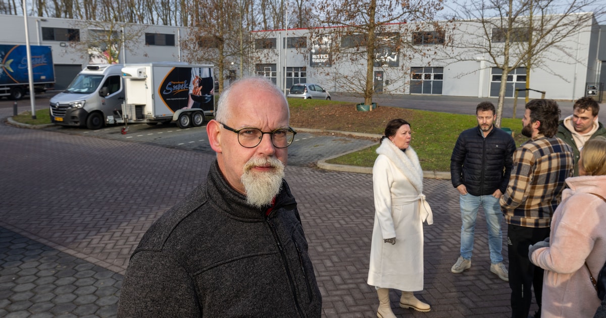 Ex-PVV’ers Urk zijn te laat met nieuwe naam, campagne gaat ‘blanco’ van start (en zonder Geert Wilde