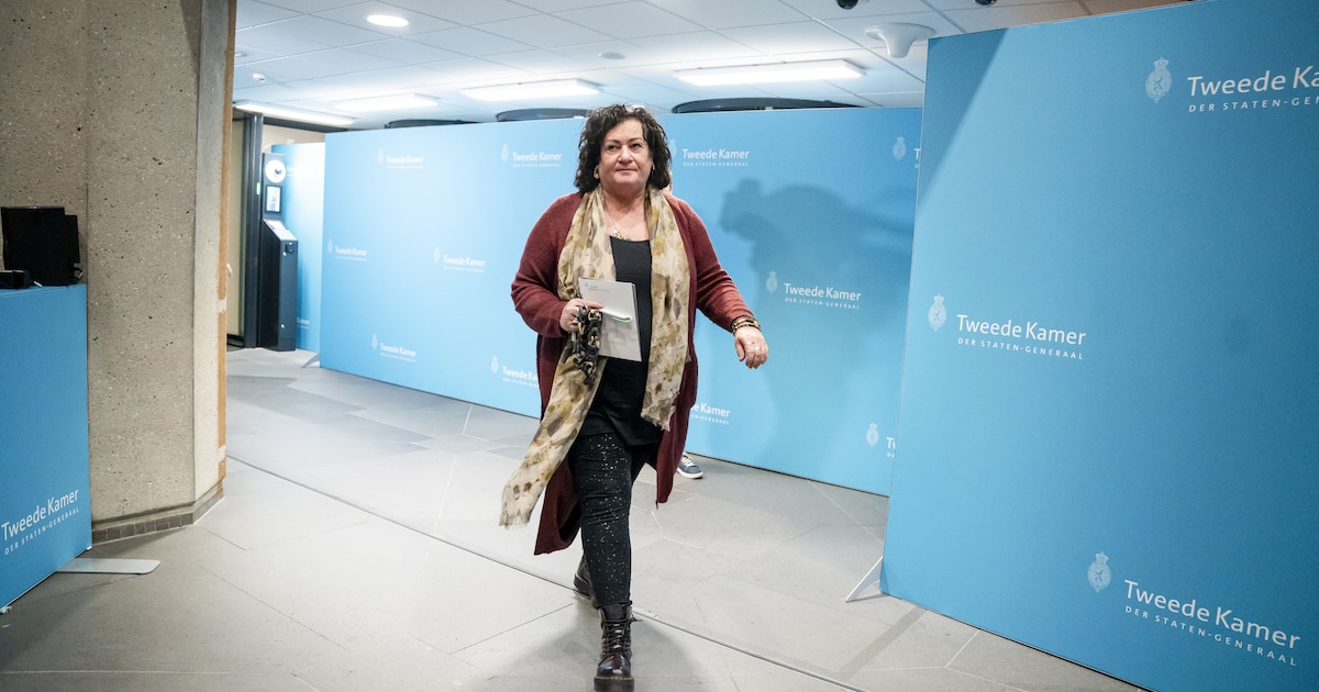 Caroline van der Plas moet na 12 jaar aandoening onthullen na uitlachfilmpje: ‘Zo laag’