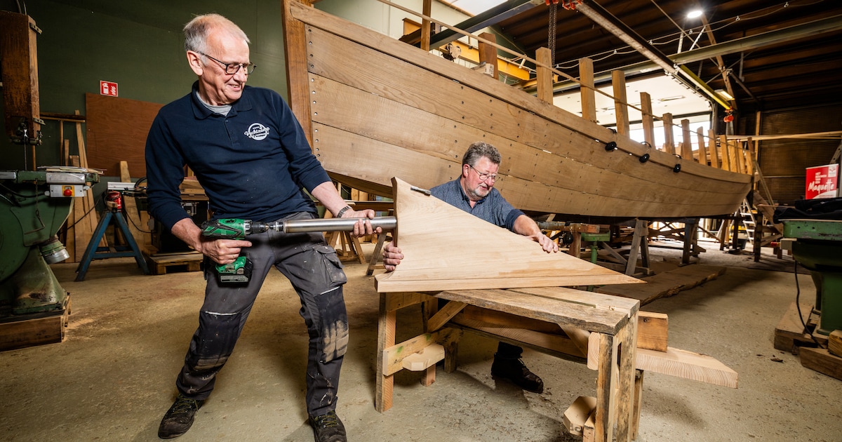 Vechtzomp Stad Hardenberg gered met gemeentegeld: boot vaart in juni uit