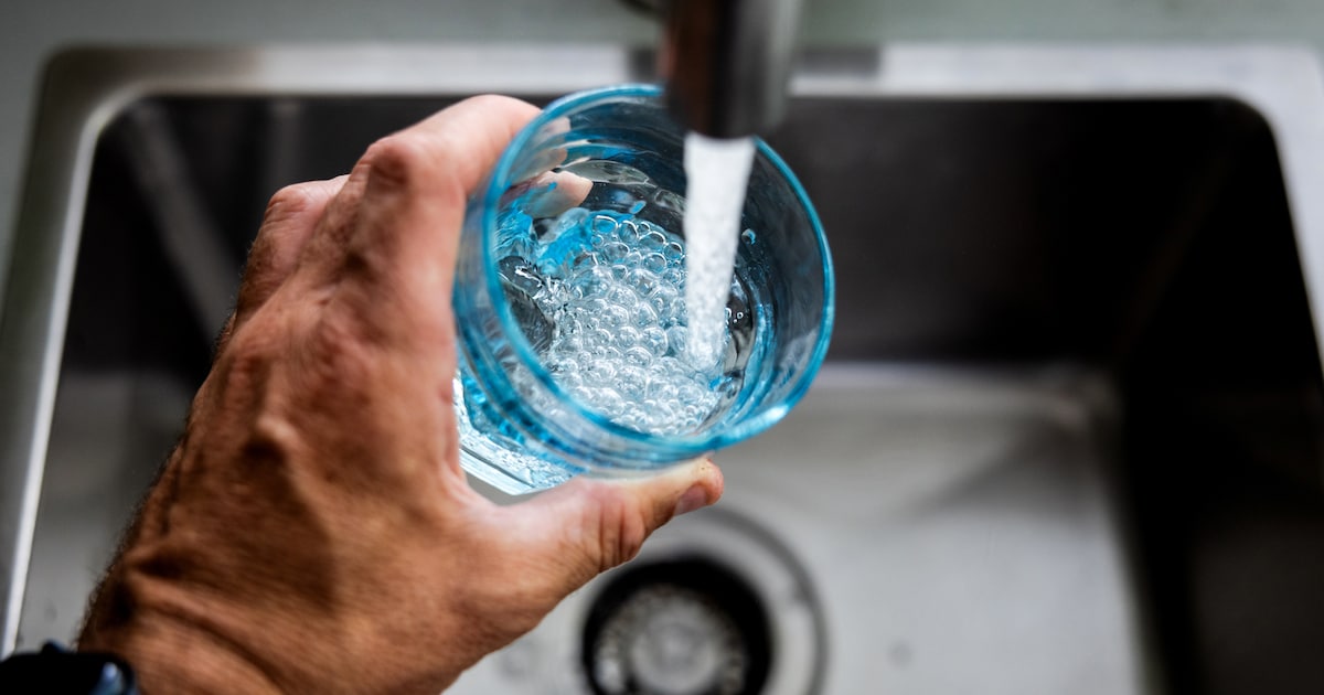 Greenpeace Waarschuwt Voor PFAS In Kraanwater In Dronten Code rood 