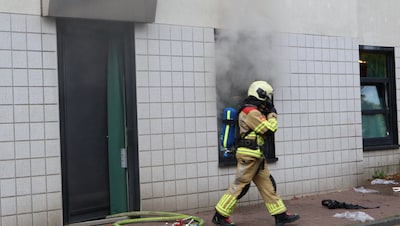 Brand in kamer van voormalig GGZ-pand naast stadhuis Amersfoort, geen gewonden