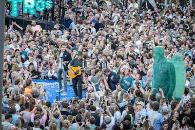 Enorme drukte bij Muziekfeest op het Plein in Zwolle