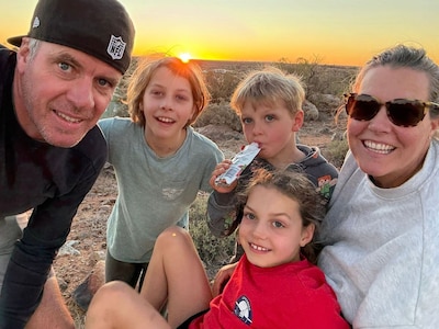 Ze heeft in Australië geen goede vriendinnen, daarom gaat Geeke (44) na acht jaar terug naar Hellend