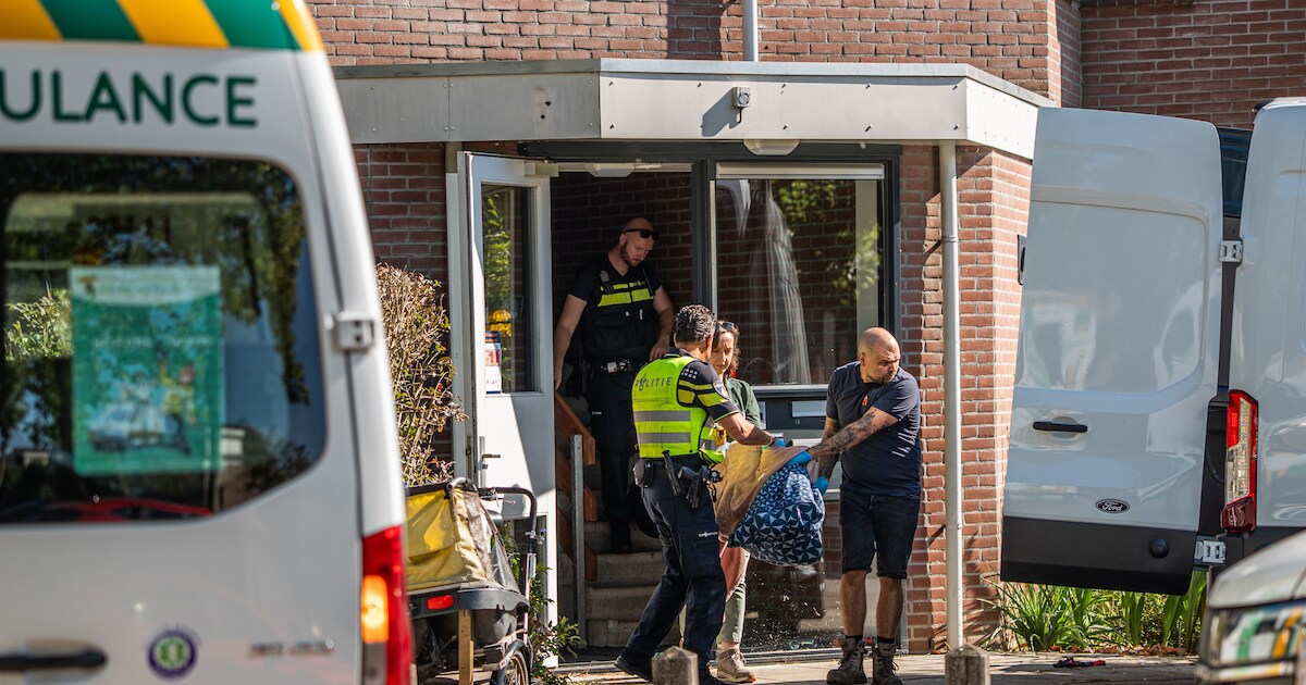 Overleden hond aangetroffen in woning in Doesburg | Foto