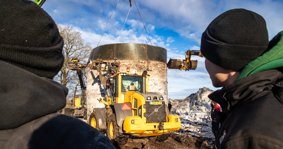 Staphorst bouwde ‘een glijbaan’, Espelo gaat voor de échte sneeuwpop: ‘Het record móét terug’