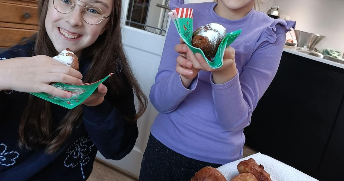 Volgens ‘Millingen aan de Rijn-meiden’ maakt hun oma de lekkerste oliebollen