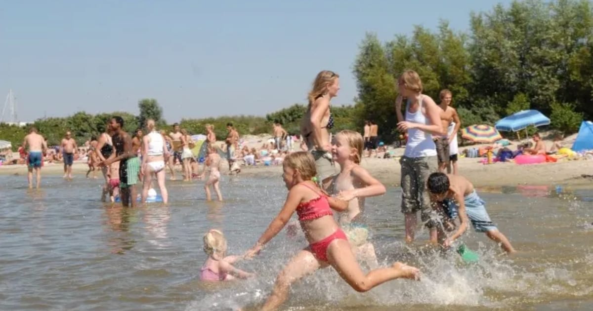 Zin in een verkoelende duik? Dit zijn de fijnste plekken om buiten te zwemmen in en rond Lelystad
