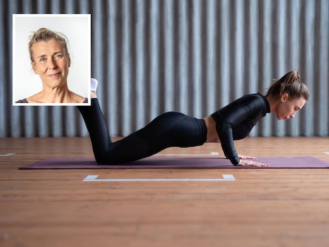 Als je je nog niet kan opdrukken, begin dan op je knieën. Inzet: personal trainer en sportvlogger Stijntje Bruijn