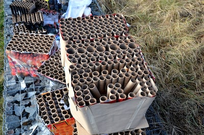 Oldebroek schuift inzameling kerstbomen en vuurwerkafval met een weekje op