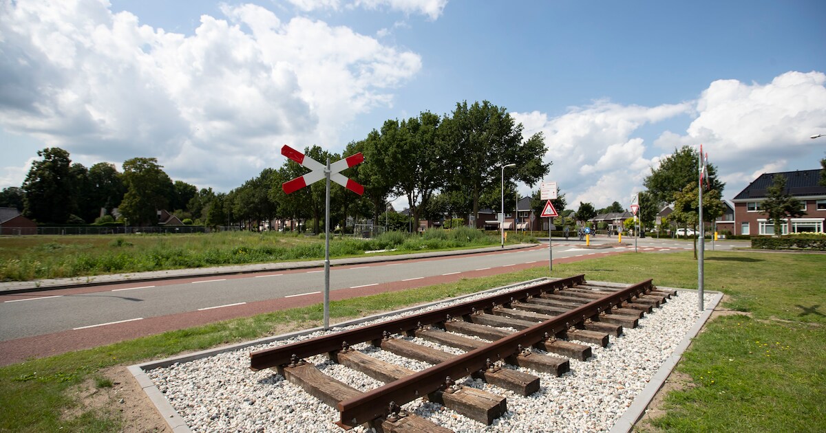 Hoe zit dat? Ineens ligt er een nieuw treinspoor in Rijssen (waar geen ...