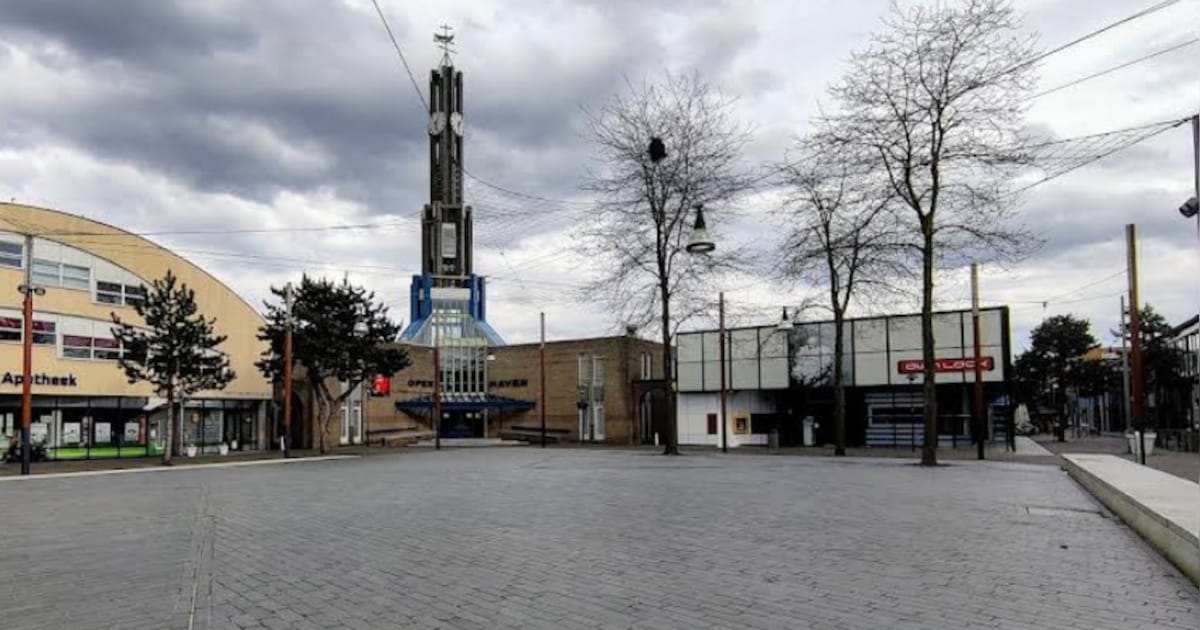 Raadslid stelt vragen over defecte fontein op Kerkplein Zeewolde