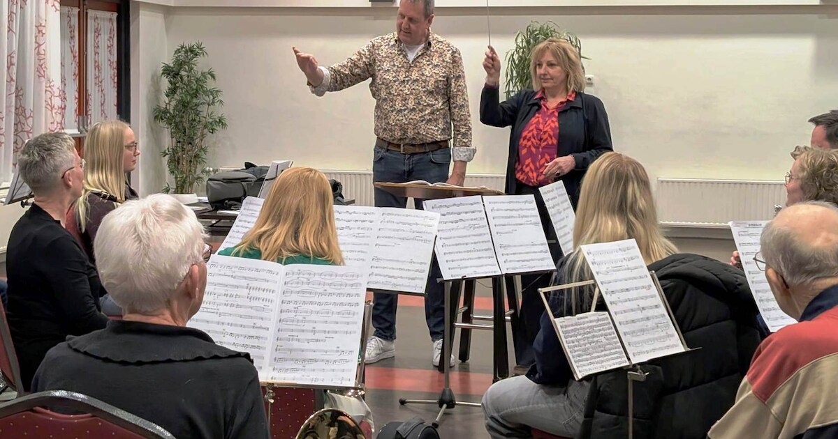 Prominenten dirigeren jubilerend fanfarekorps: wie wordt maestro van Sint Jansklooster?