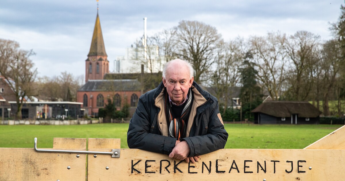 Henk (77) maakt zijn geliefde dorp elke dag een stukje mooier: ‘Ik ken ...