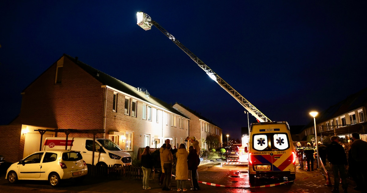 Keukenbrand zorgt voor flinke rookschade in woning Emmeloord
