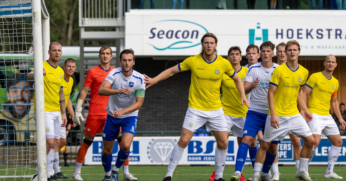 LIVE | Staphorst in grotere problemen, Sparta Nijkerk draait het om op Urk, DSV’61 leidt in topper