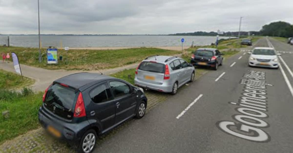 Lichaam aangespoeld bij strandje in Almere Haven, politie doet onderzoek