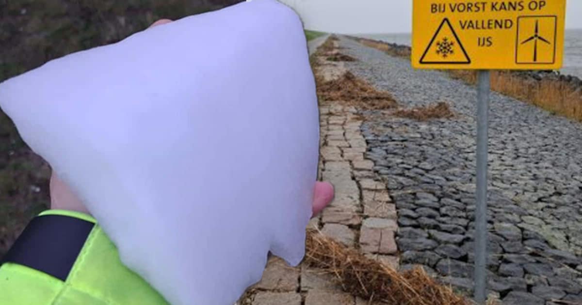 Waterschap waarschuwt voor ijs dat van windmolens in de polder klettert: ‘Pas op!’