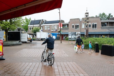 Verouderde pleinen in centrum Hoevelaken in nieuw jasje gestoken