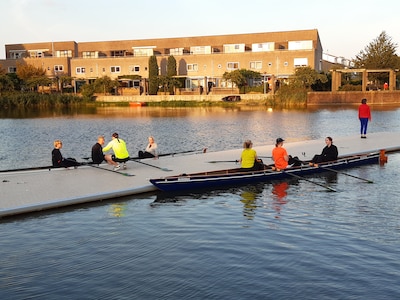 Roeivereniging nodigt iedereen uit voor open dag in Lelystad