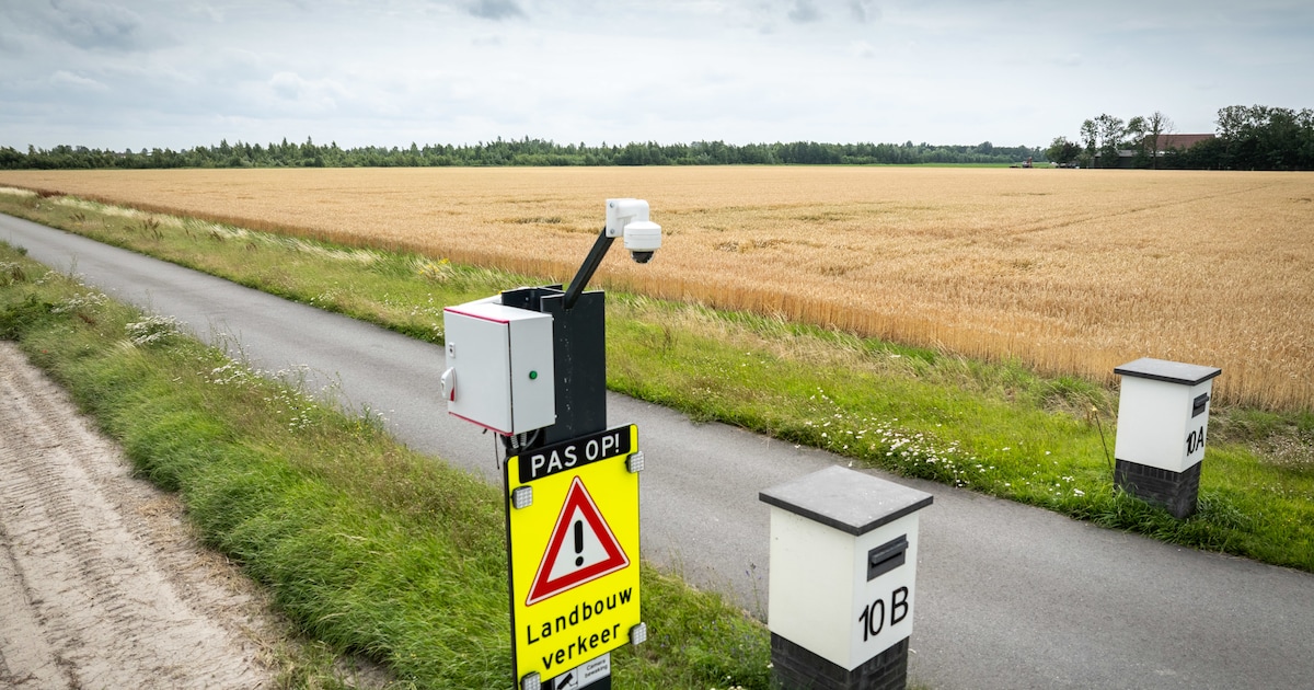 Het ging ooit over waarschuwingsborden, nu strijden de boer en bewoners over de camera’s