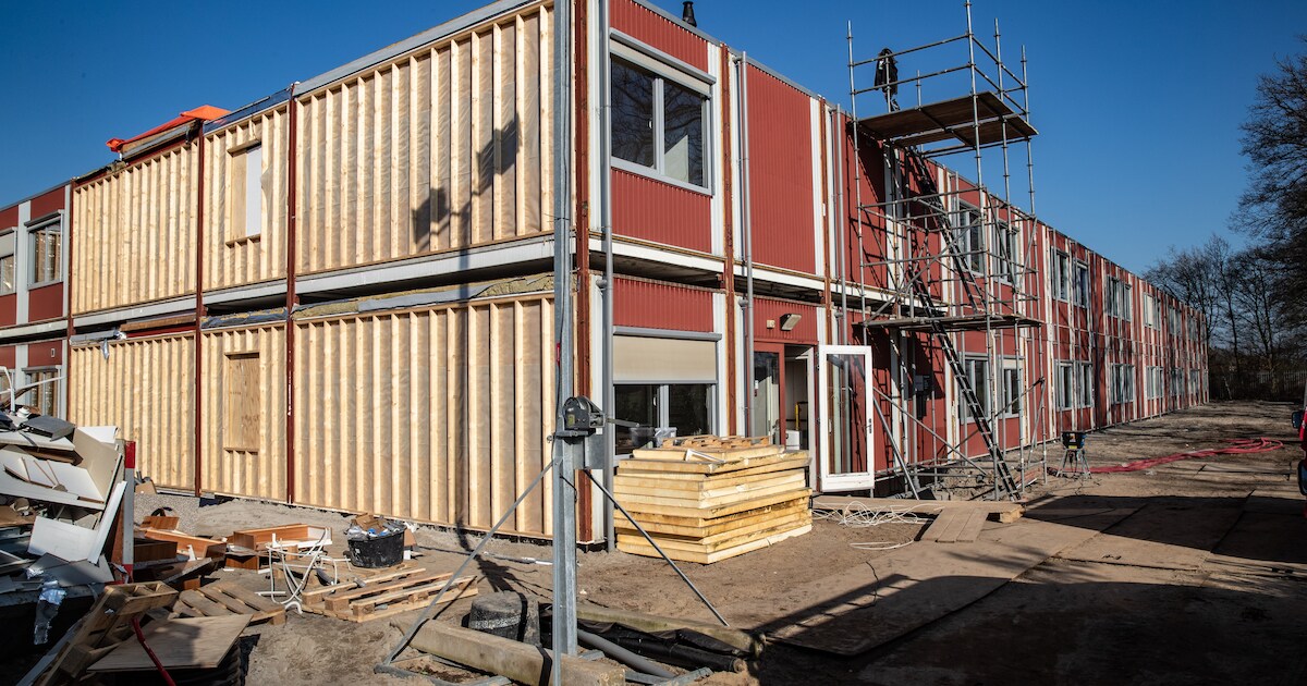 Bewoners Schalkhaar krijgen gelijk, maar rechter stopt bouw op azc ...