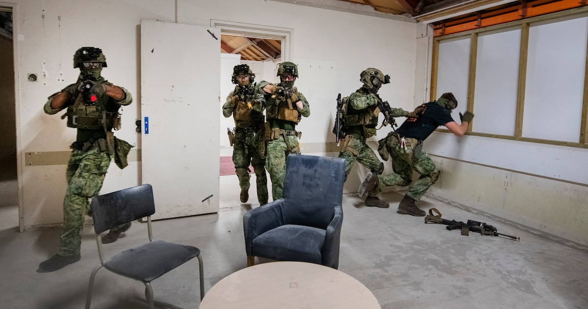 Hier op de Veluwe leren onze militairen ondergronds vechten (en dat kan nergens anders)