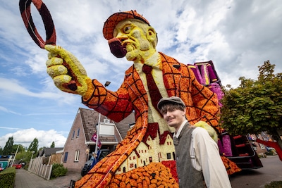 Kian (23) verhuisde voor de liefde naar Denemarken, maar zegt tijdens het corso tegen zijn vriendin: