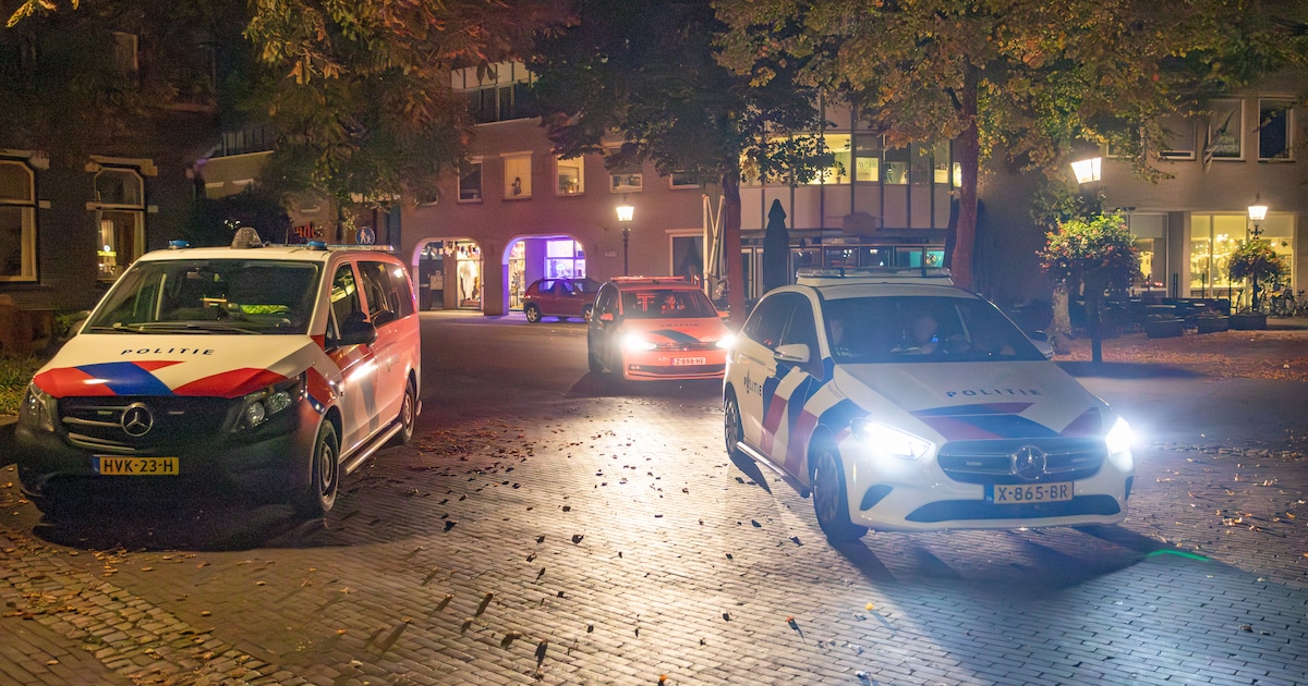 Minderjarige Baarnaar wordt aangehouden voor afsteken van vuurwerk, maar dan blijkt er nog veel meer