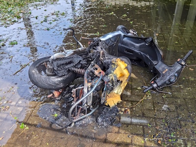 Scooter uitgebrand bij parkeergarage in Amersfoort