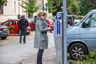 De parkeerautomaten in Zwolle werkten even niet (maar je moest wel gewoon betalen)