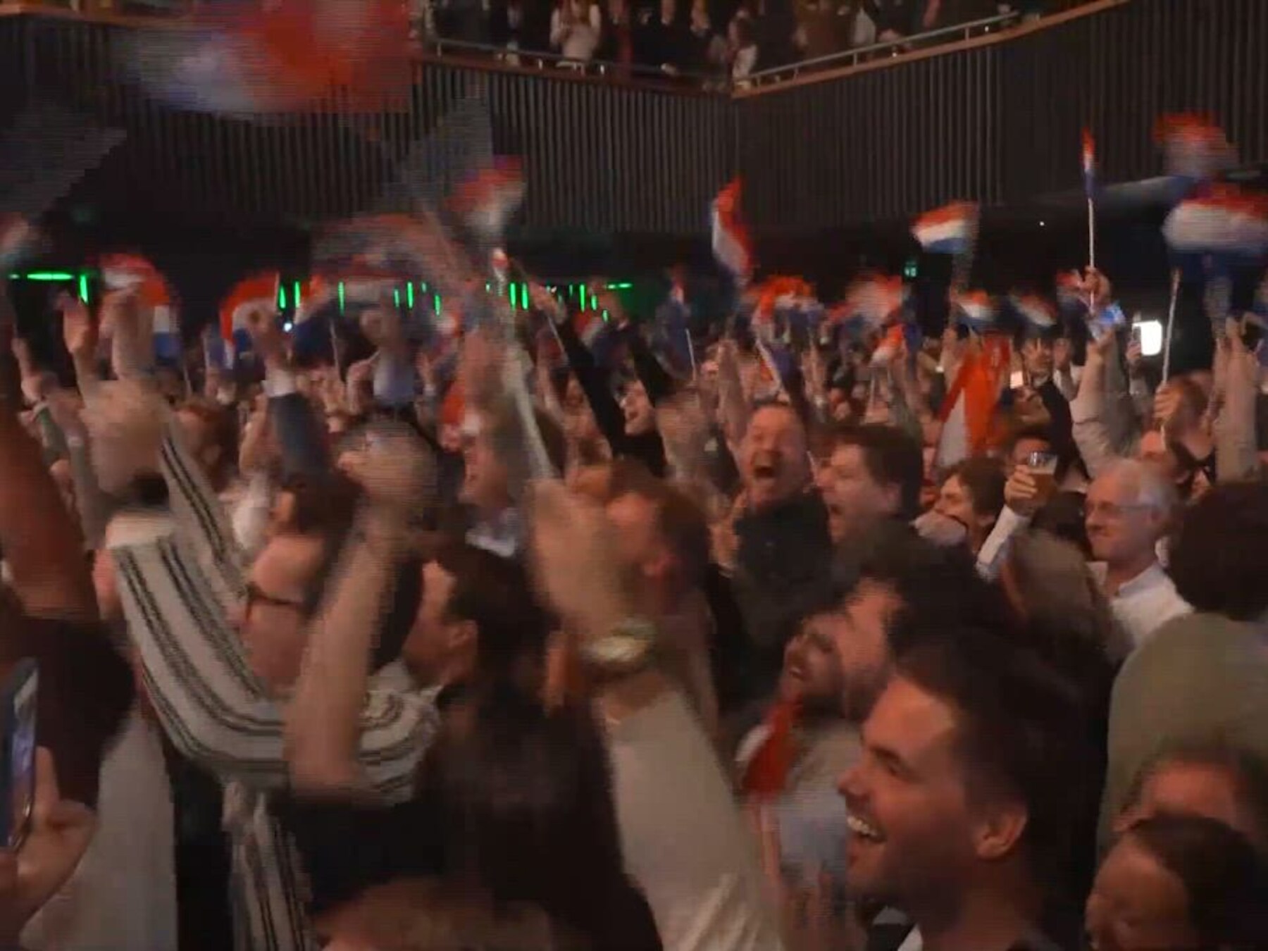 D66 barst in gejuich uit na eerste exitpoll